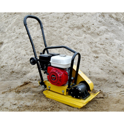 Pladevibrator 62 kg med Honda motor, gummiplade og kørehjul
