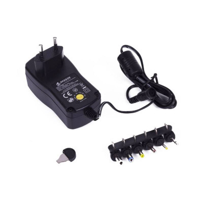 Adapter - 3-12 volt - 6 forskellige stiktyper